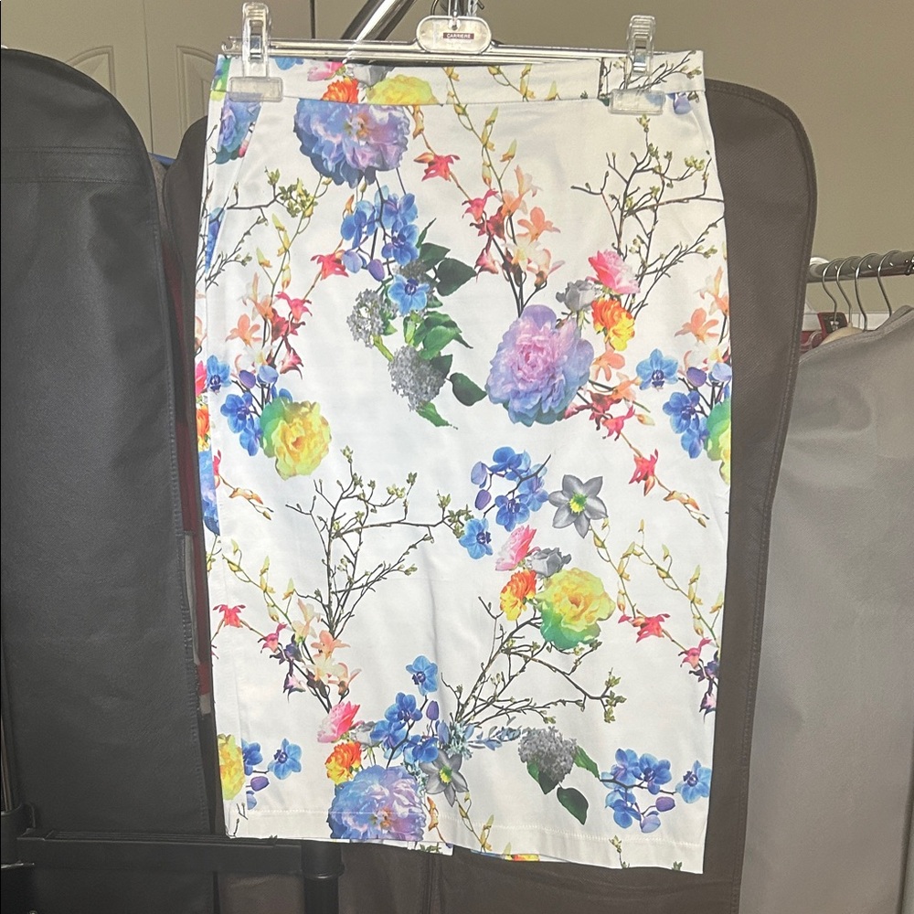 Ovi White Floral Pencil Skirt with Multicolor Blooms